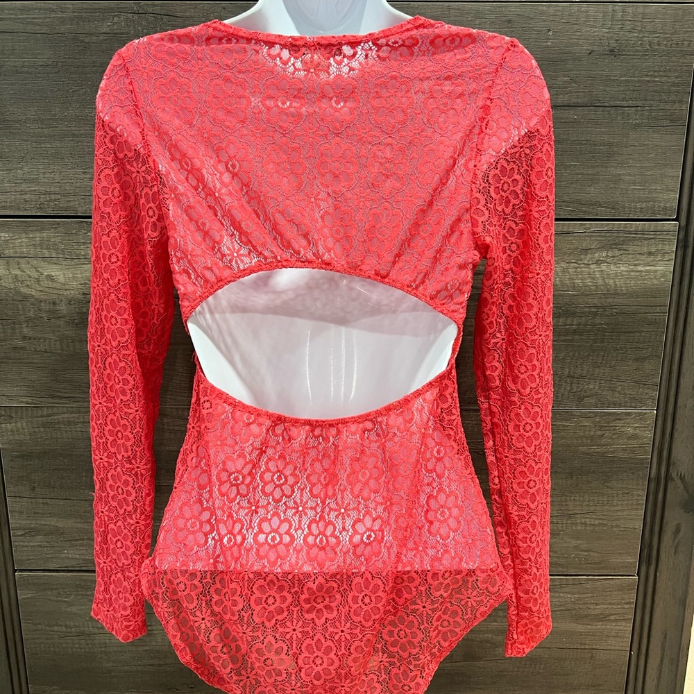 Women's Red/Pink Lace Top - Picture 4 of 4